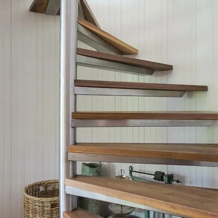 Three-bedroom Holiday In Erfjord