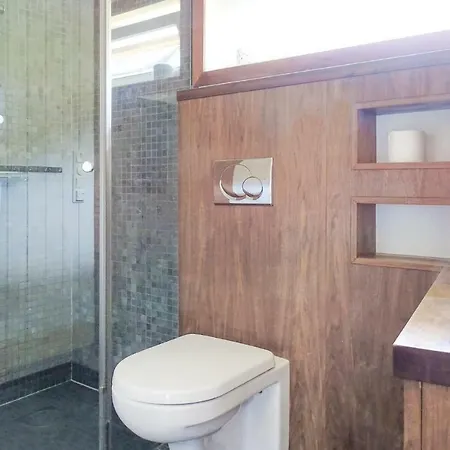 Three-bedroom Holiday In